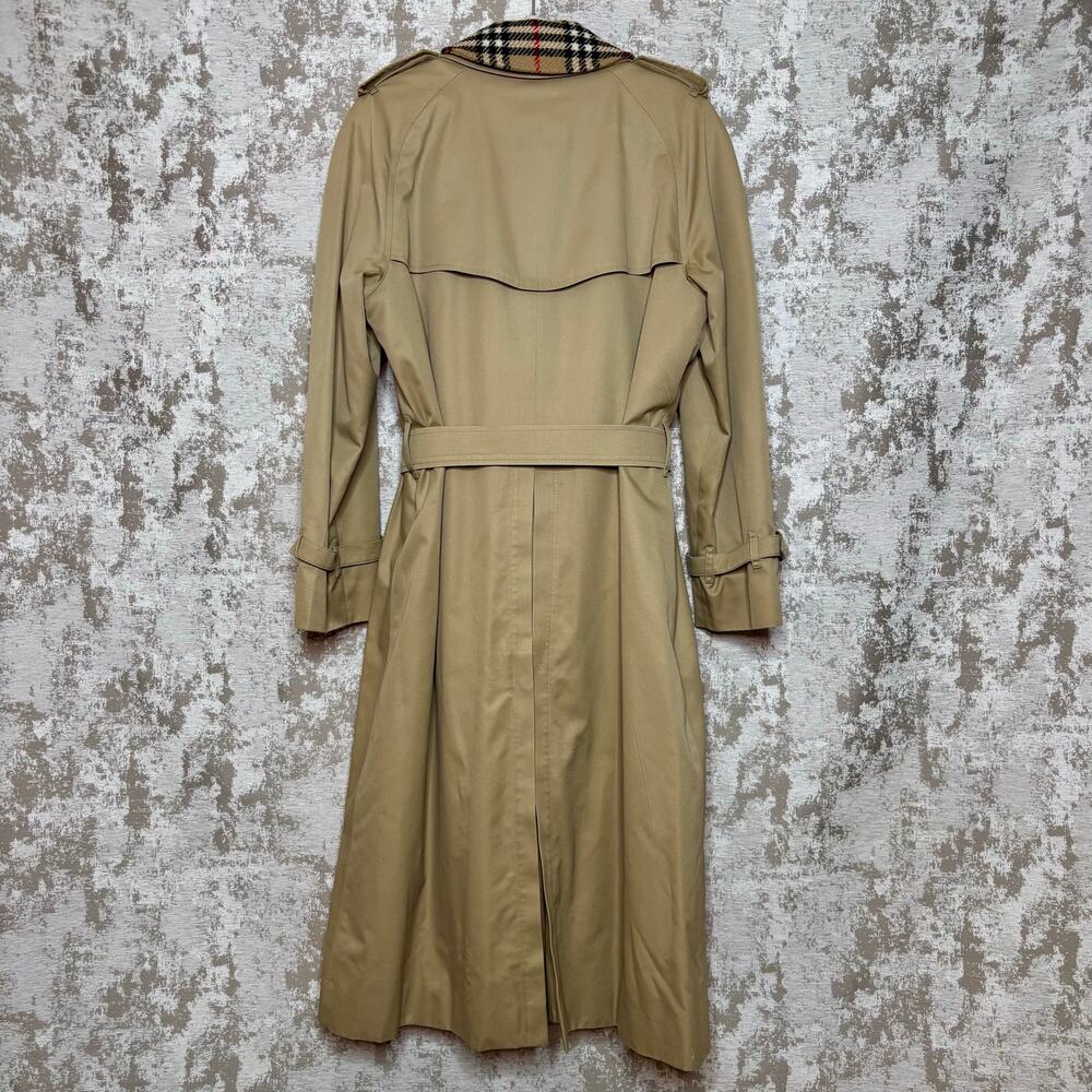 Burberry Belted Trench Coat with Plaid 100% Wool Lining & Collar in Honey - Picture 2 of 16